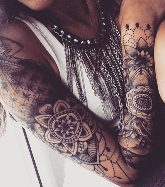 175 top idées de tatouages bras pour femme 38