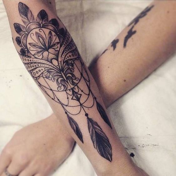 175 top idées de tatouages bras pour femme 62