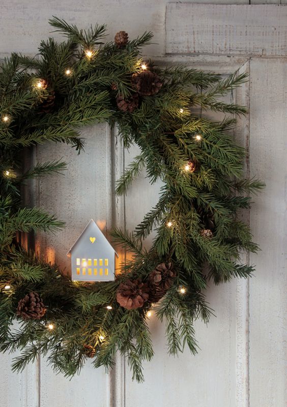 100 Couronnes de Noël originales à fabriquer soi-même 56 100 Couronnes de Noël originales à fabriquer soi-même 56