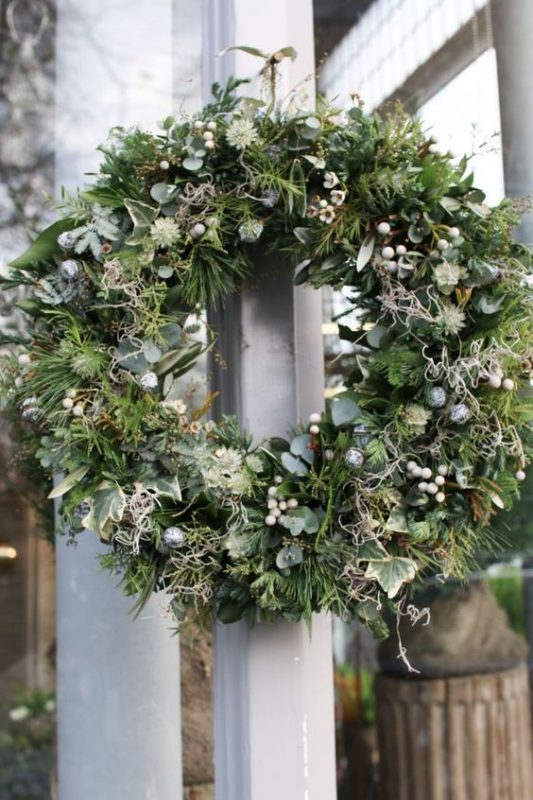 100 Couronnes de Noël originales à fabriquer soi-même 79 100 Couronnes de Noël originales à fabriquer soi-même 79