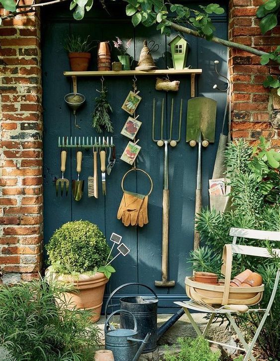 26 idées de rangements de jardin pour garder votre jardin bien rangé 12