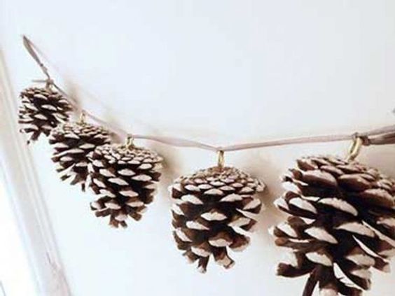 72 Décorations de Noël à Faire Soi-Même Avec Des Pommes de Pins 16