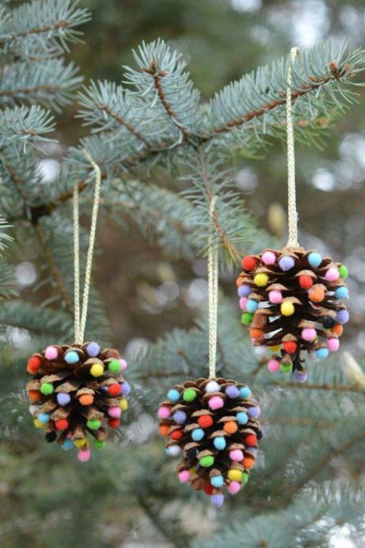 72 Décorations de Noël à Faire Soi-Même Avec Des Pommes de Pins 37