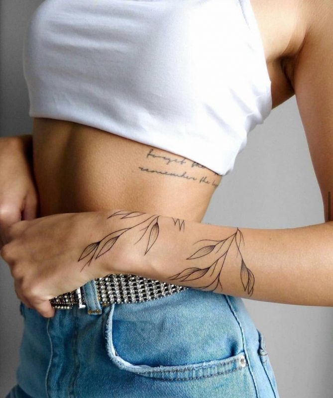 Les 100 plus beaux tatouages pour femmes 8