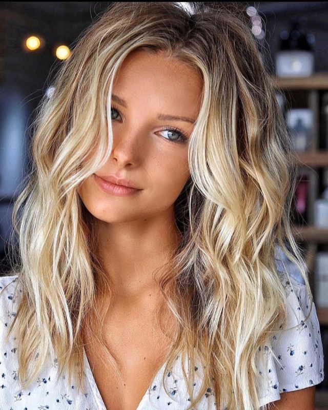 100 top idées de balayages blonds pour sublimer vos cheveux 49