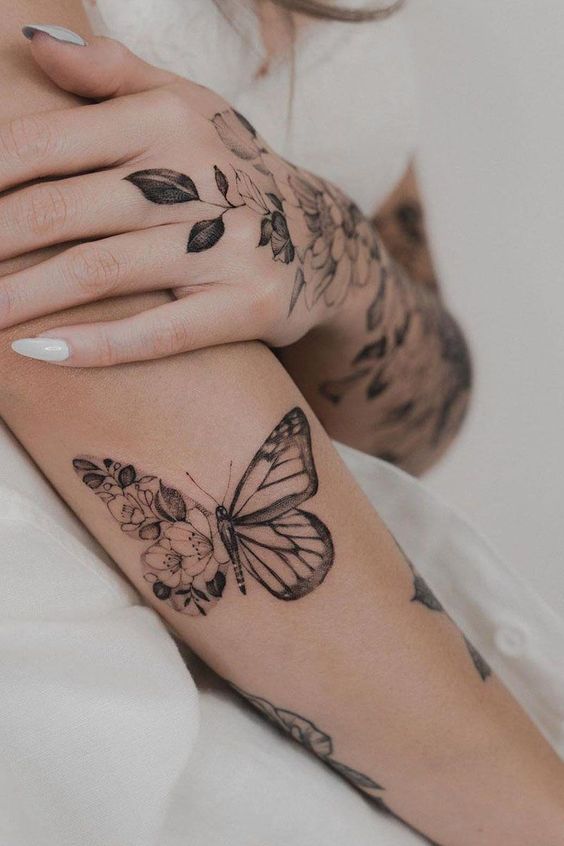 100 top idées de tatouages papillons originaux 12