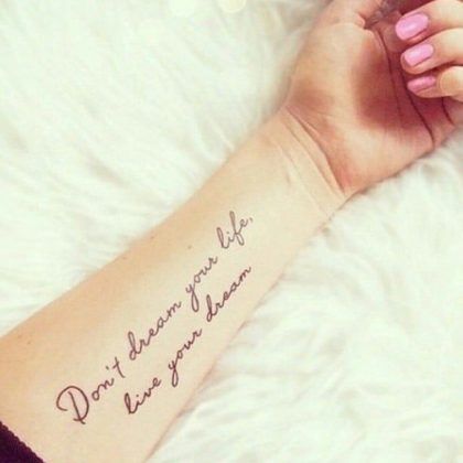 50 top idées de tatouages phrase 14