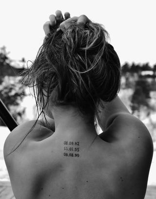 50 top idées de tatouages nuque pour femme 15