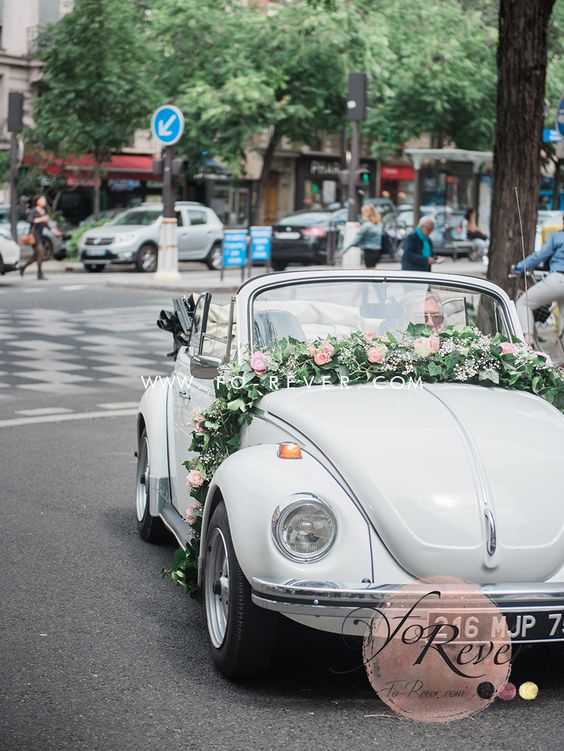 43 idées de décorations de voitures de mariage 39