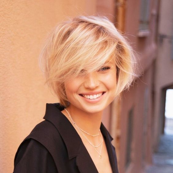 44 idées de carrés plongeants courts sur cheveux fins 25 44 idées de carrés plongeants courts sur cheveux fins 25