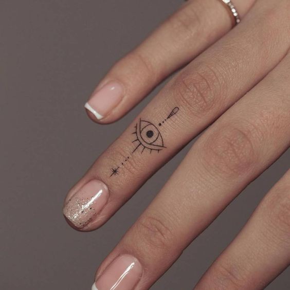 50 top idées de tatouages minimalistes simples 29