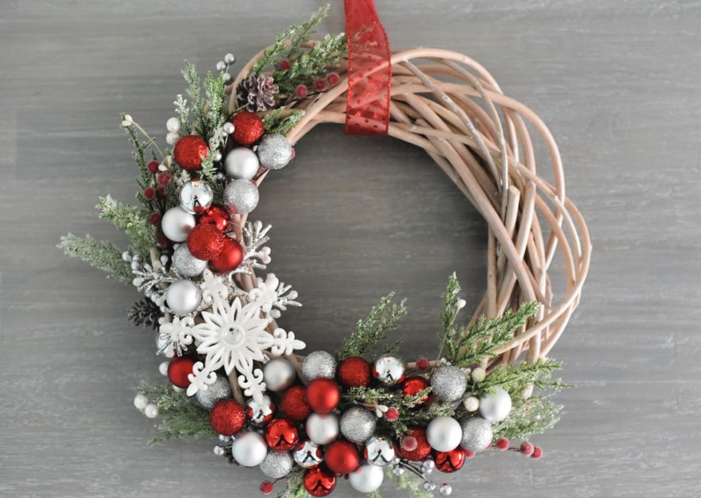 80 top idées de couronnes de Noël à faire soi-même. 32 80 top idées de couronnes de Noël à faire soi-même. 32