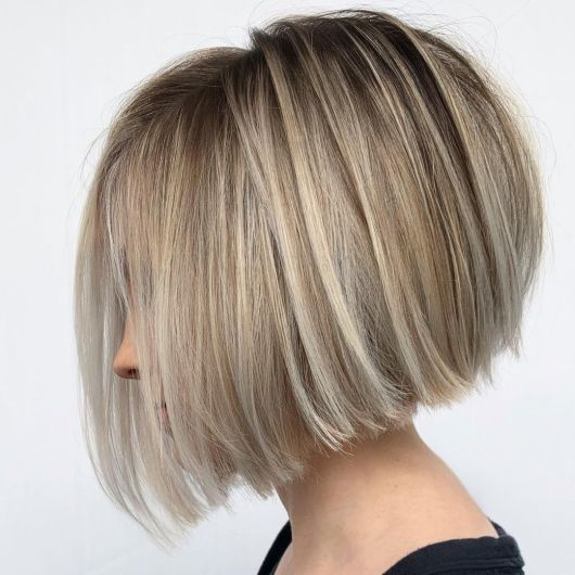 44 idées de carrés plongeants courts sur cheveux fins 44