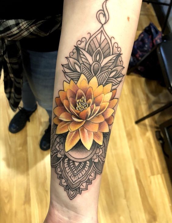 50 top idées de tatouages fleur de lotus 47