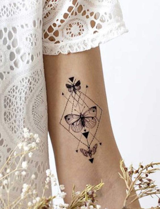 100 top idées de tatouages papillons originaux 54