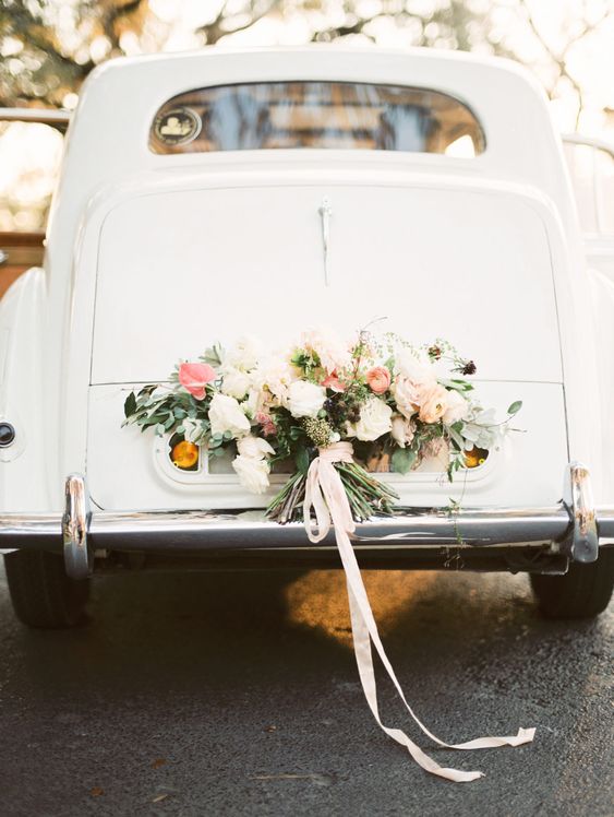 43 idées de décorations de voitures de mariage 1