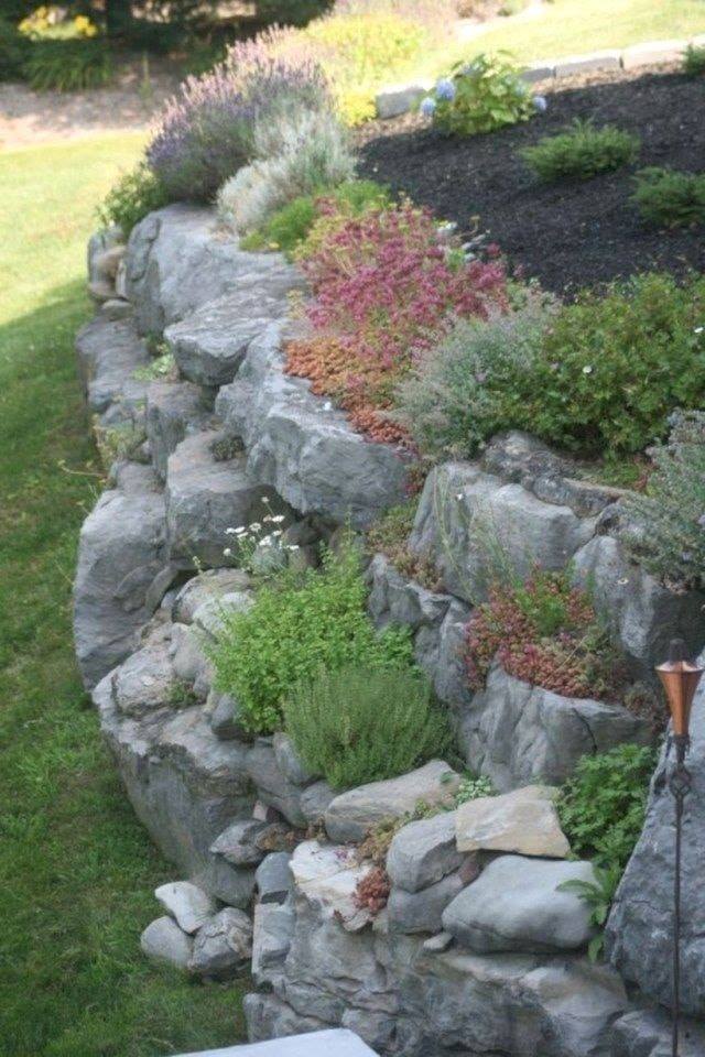 79 top idées pour décorer le jardin avec des pierres 16
