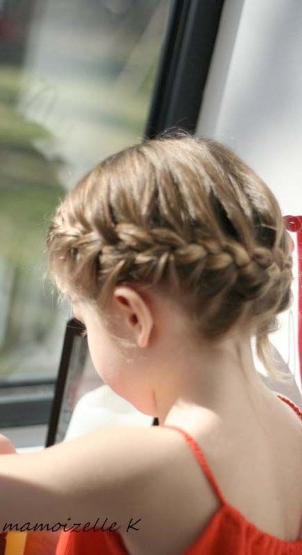 33 idées de jolies coiffures pour petites filles 25