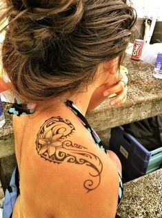 50 top idées de tatouage maori pour femme 12