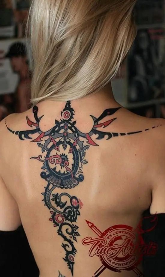 Les 100 plus beaux tatouages dos femme 12