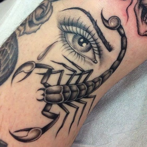 Les 50 plus beaux tatouages scorpion 17