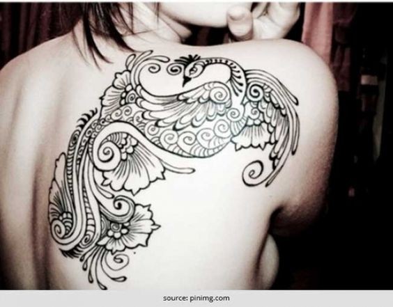 Les 100 plus beaux tatouages dos femme 18