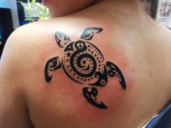 50 top idées de tatouage maori pour femme 20
