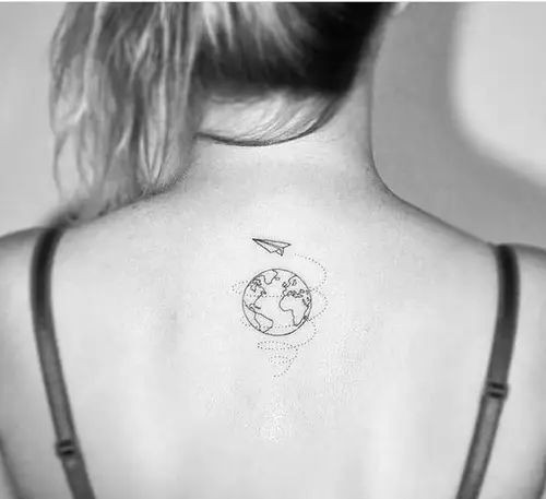 Les 100 plus beaux tatouages dos femme 23 Les 100 plus beaux tatouages dos femme 23