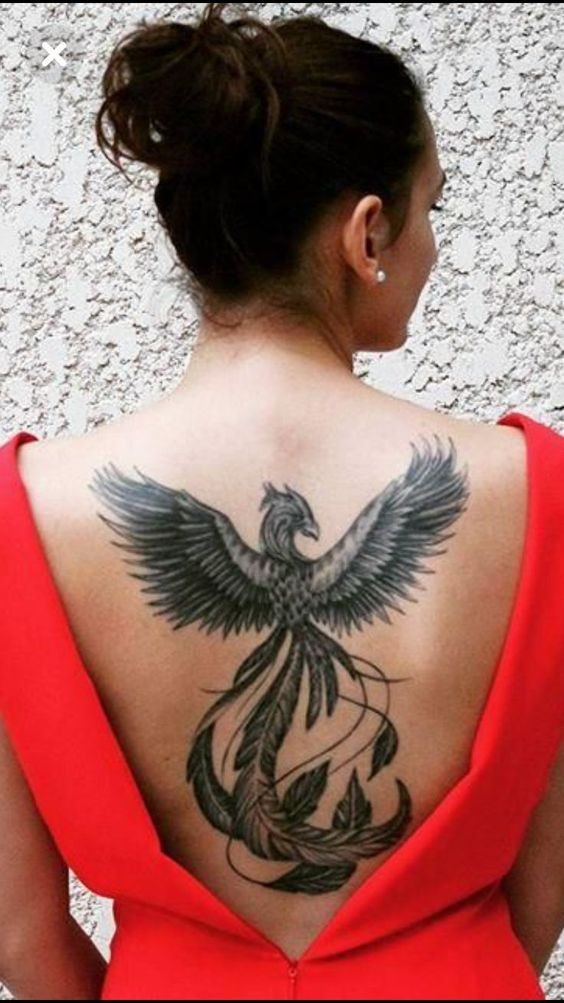 Les 100 plus beaux tatouages dos femme 25