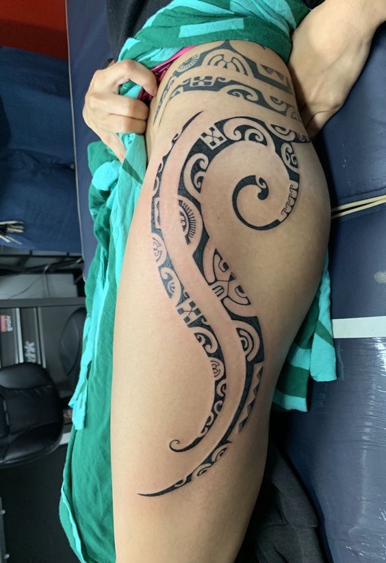 50 top idées de tatouage maori pour femme 26