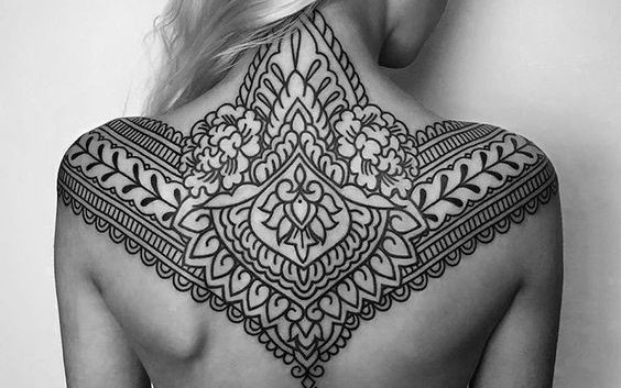 Les 100 plus beaux tatouages mandala pour femme 26