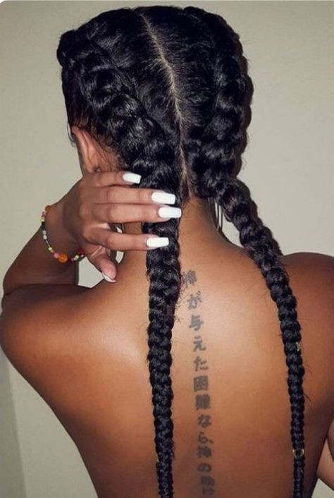 Les 100 plus beaux tatouages dos femme 30 Les 100 plus beaux tatouages dos femme 30