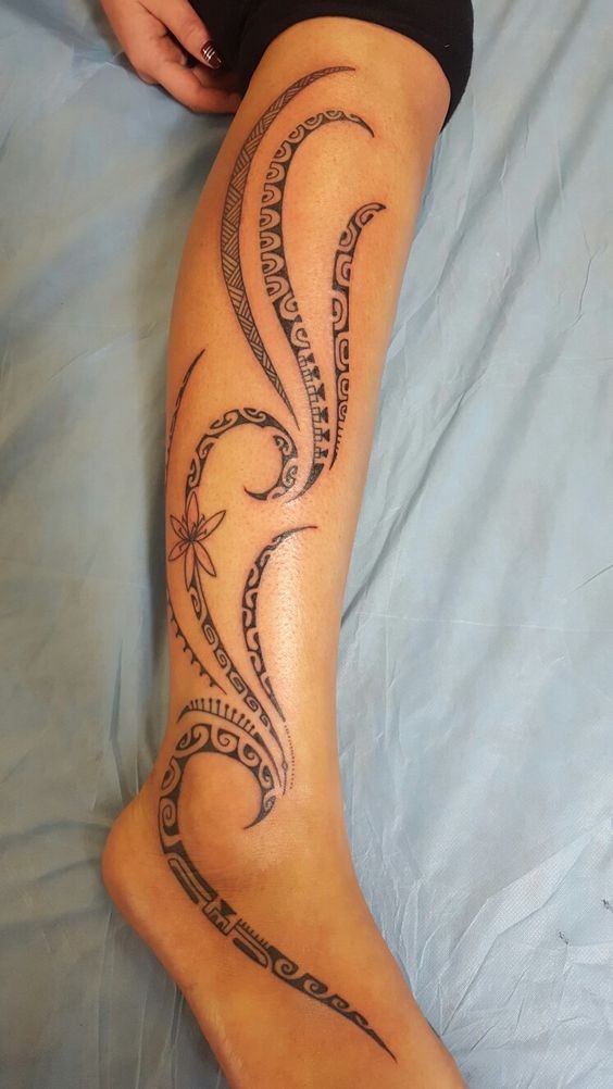 50 top idées de tatouage maori pour femme 34