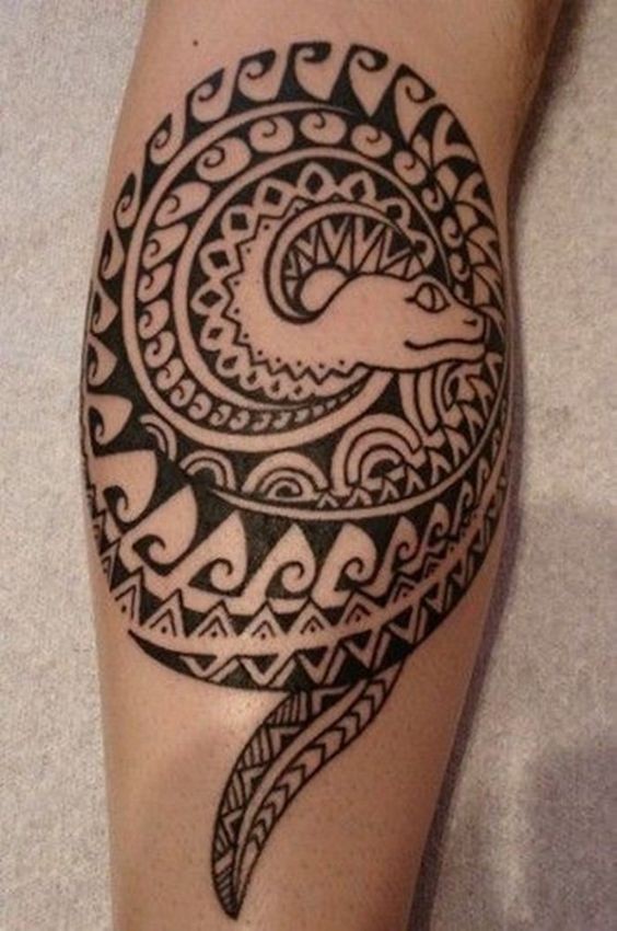 50 idées de tatouage serpent pour femme 38