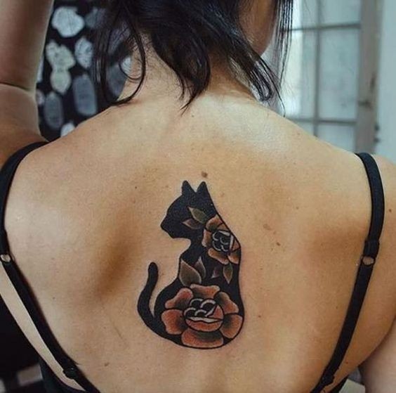 Les 100 plus beaux tatouages dos femme 38