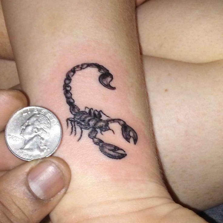 Les 50 plus beaux tatouages scorpion 39