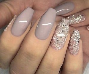 Les 50 plus belles idées d'ongles de mariage 42