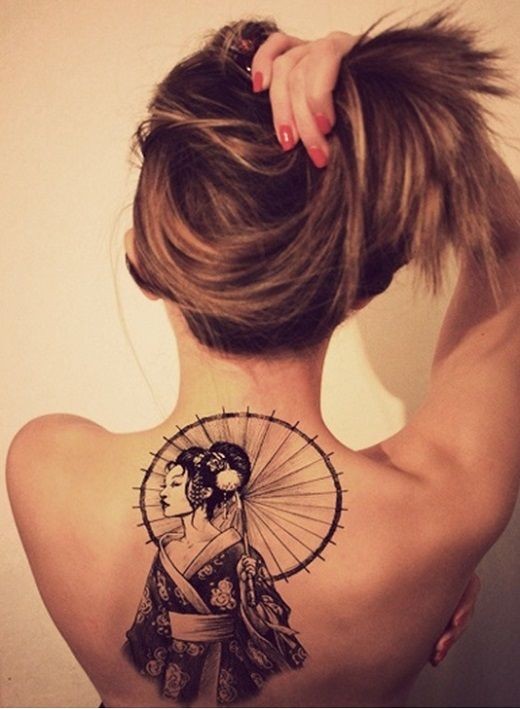 Les 100 plus beaux tatouages dos femme 43