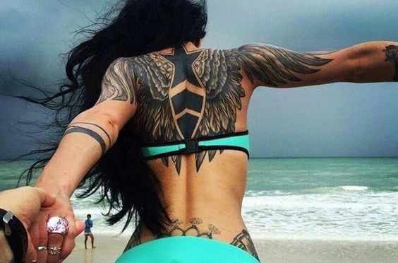 Les 100 plus beaux tatouages dos femme 48