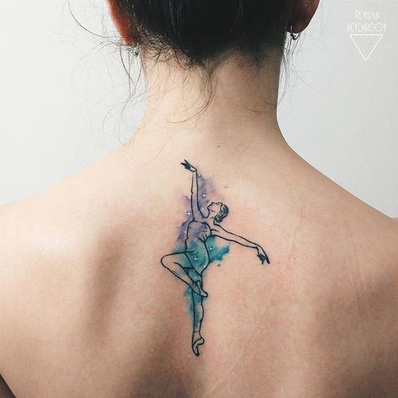Les 100 plus beaux tatouages dos femme 49