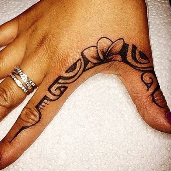 50 top idées de tatouage maori pour femme 50