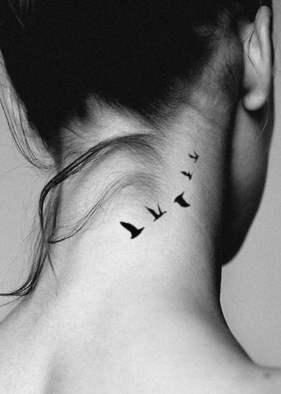 50 top idées de tatouages cou pour femme 5