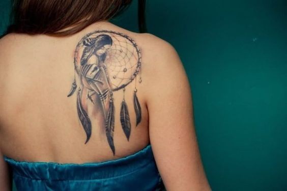 Les 100 plus beaux tatouages dos femme 59