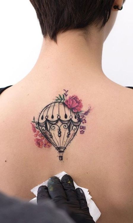 Les 100 plus beaux tatouages dos femme 65