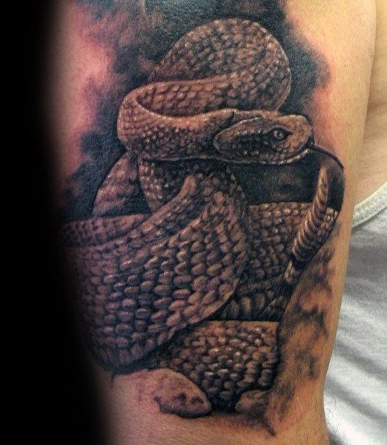 50 idées de tatouage serpent pour femme 7