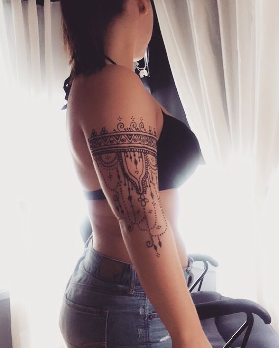 Les 100 plus beaux tatouages mandala pour femme 74