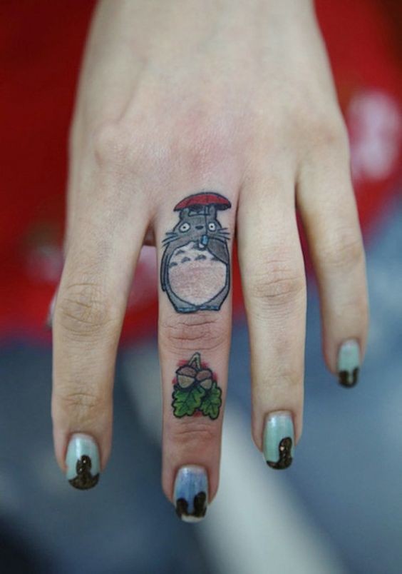 Les 100 plus beaux tatouages de doigts 79