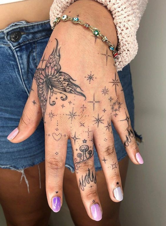 100 styles de tatouages originaux pour femme 98