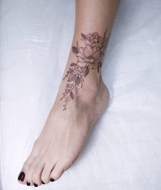 Les 100 plus beaux tatouages cheville femme 12