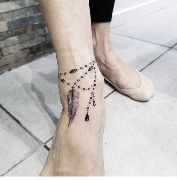 Les 100 plus beaux tatouages cheville femme 56